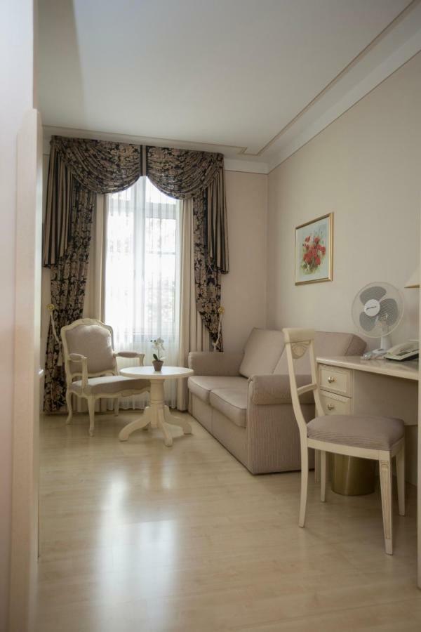 Hotel Burghof 호프 외부 사진